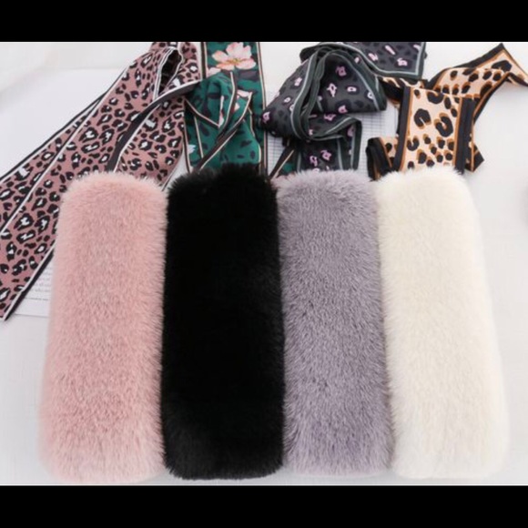 2/$29 Gorgeous Imitation Rabbit Fur Collar Scarf - Picture 3 of 5